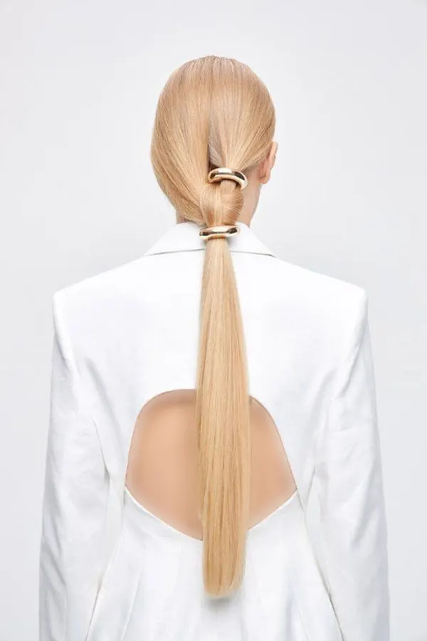 Stylish ponytail hairstyle 27