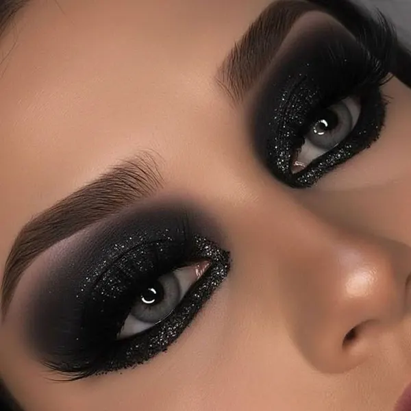 31 مدل سایه چشم سیاه زنانه | حقیقتی که درباره اسموکی بهت نمیگن! 23 Black eye shadow 19