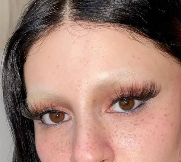 Bleach eyebrows 21