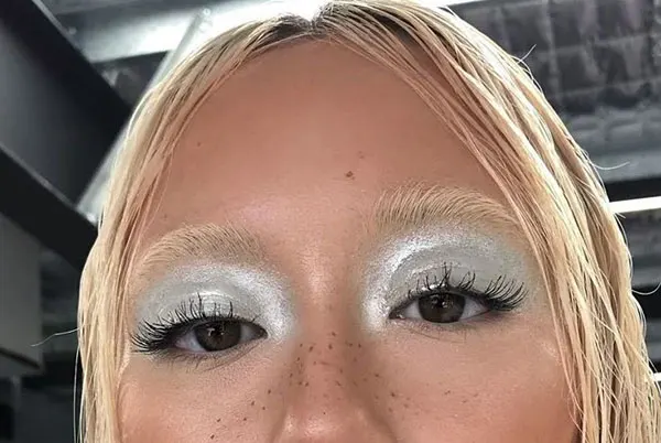 Bleach eyebrows 22