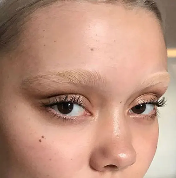 Bleach eyebrows 3