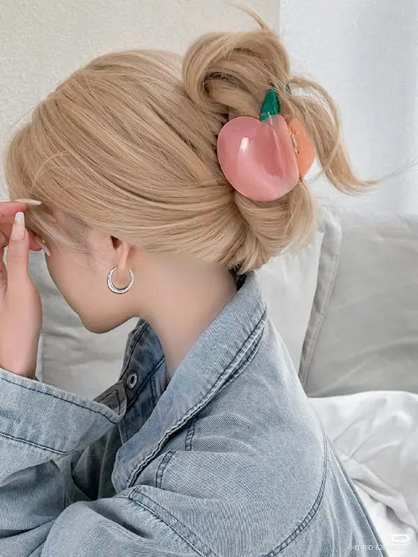 Blonde hair color for girls 9