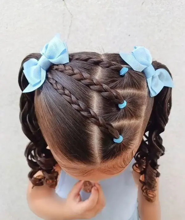 33 مدل مو بچه گانه برای مهمانی؛ از بافت ظریف تا دماسبی حبابی! 7 Childrens hairstyles for parties 1