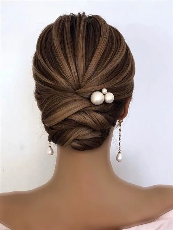European low chignon 21