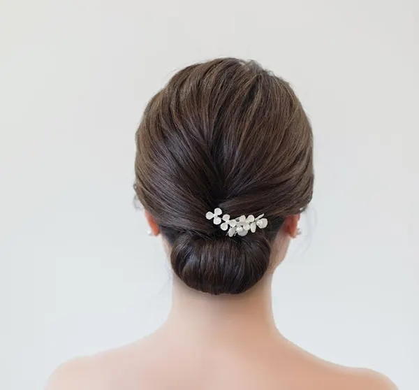European low chignon 28