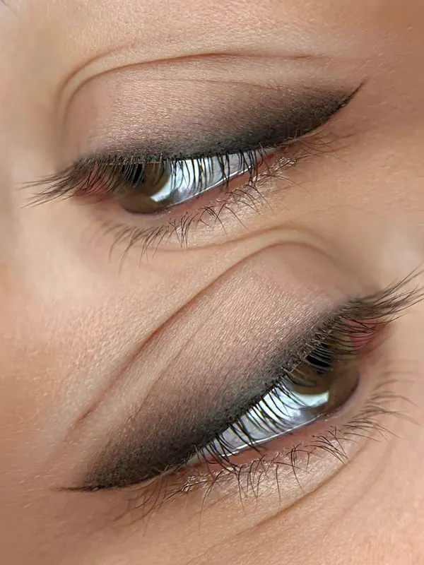 Eyeliner tattoo model 19