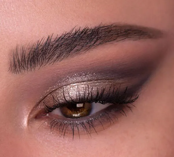 Eyeshadow for droopy eyelids 1