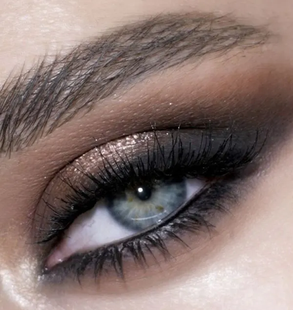 Eyeshadow for droopy eyelids 24