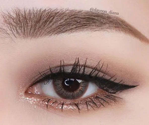 Eyeshadow for droopy eyelids 8