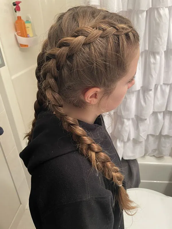 Girls Dutch braid 25