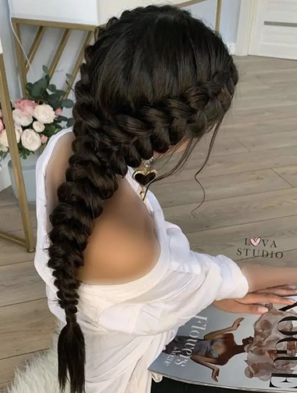 Girls Dutch braid 4