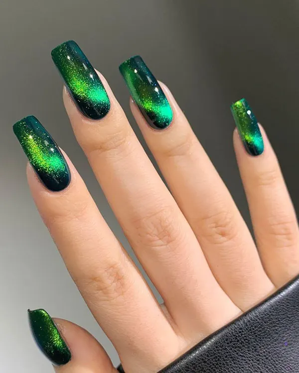 Green ice nails 22