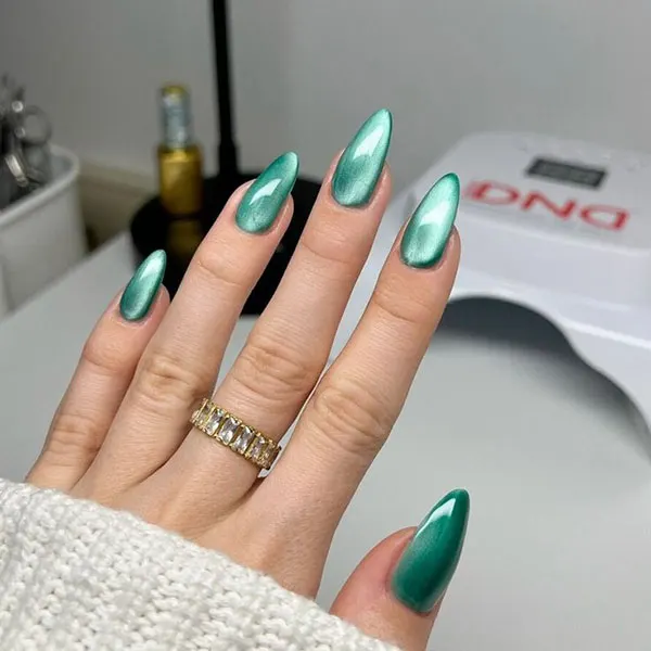 Green ice nails 5