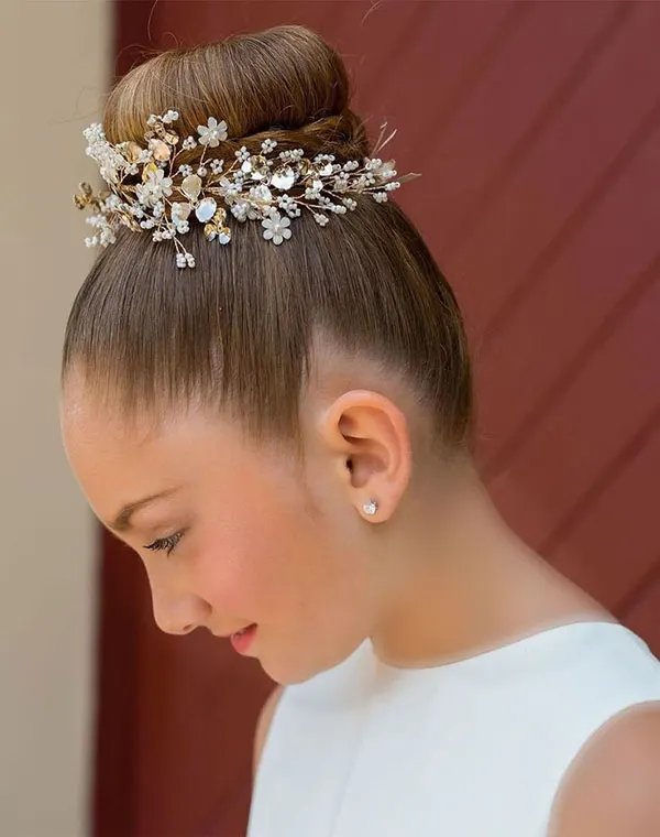 Hairstyles for 12 year old girls 28