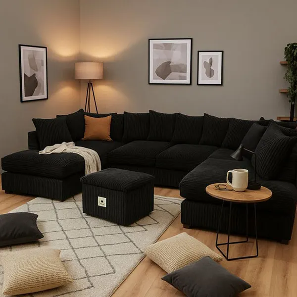 33 ایده دکوراسیون منزل با مبل مشکی | مبل مشکی بخریم یا نه؟ تجربهای بیپرده! 21 Home decoration with black sofa 19