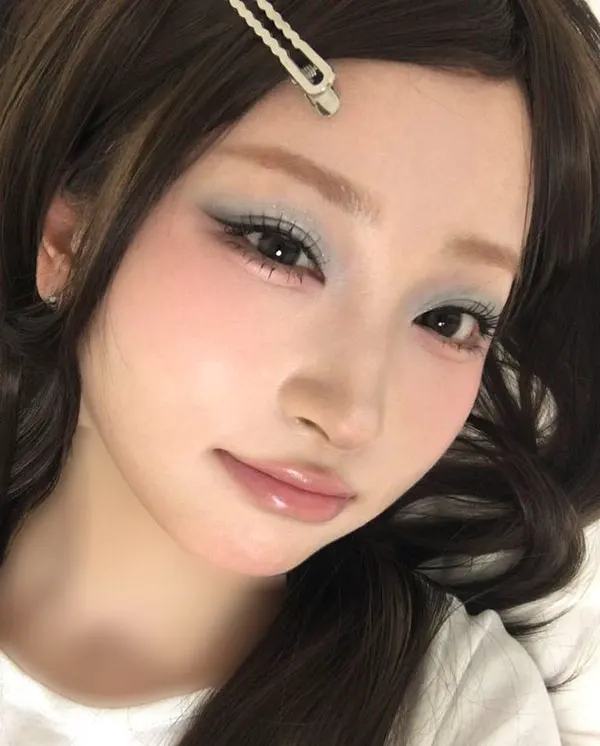 32 عکس میکاپ دخترانه کره ای| آرایش کیوت یا استایل جدی؟ انتخابی که صورتتو عوض میکنه... 33 Korean girl makeup photo 32