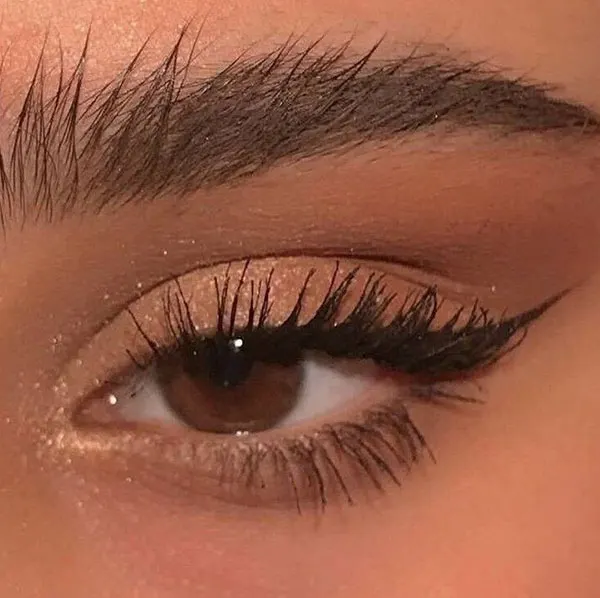 Long eye make up 28