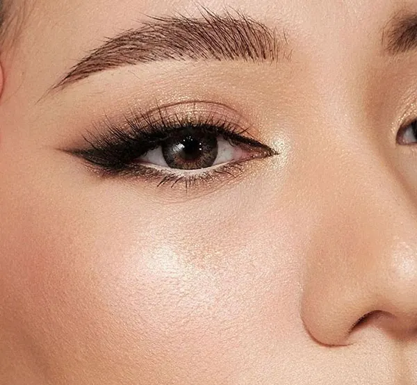 Long eye make up 4