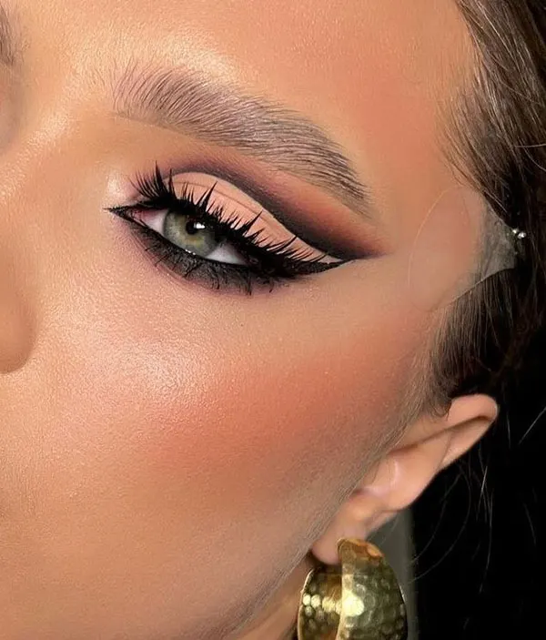 Long eye make up 6