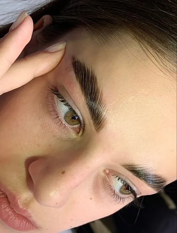 30 مدل لیفت ابرو جدید؛ ترندی که قراره طبیعی بمونی، نه مصنوعی! 17 New eyebrow lift 11