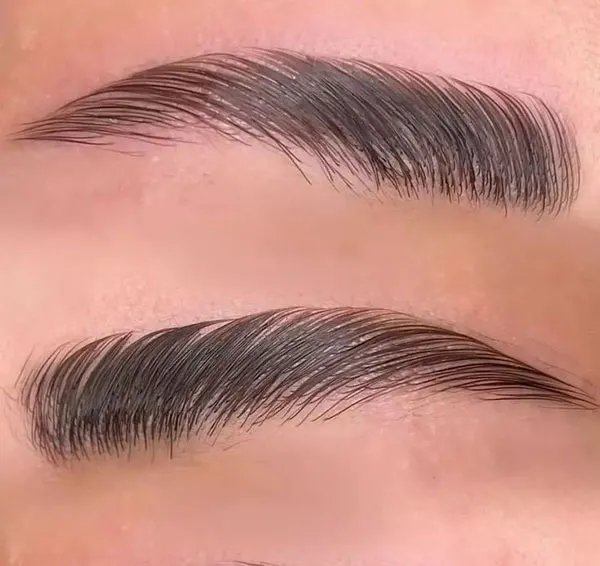 30 مدل لیفت ابرو جدید؛ ترندی که قراره طبیعی بمونی، نه مصنوعی! 16 New eyebrow lift 13