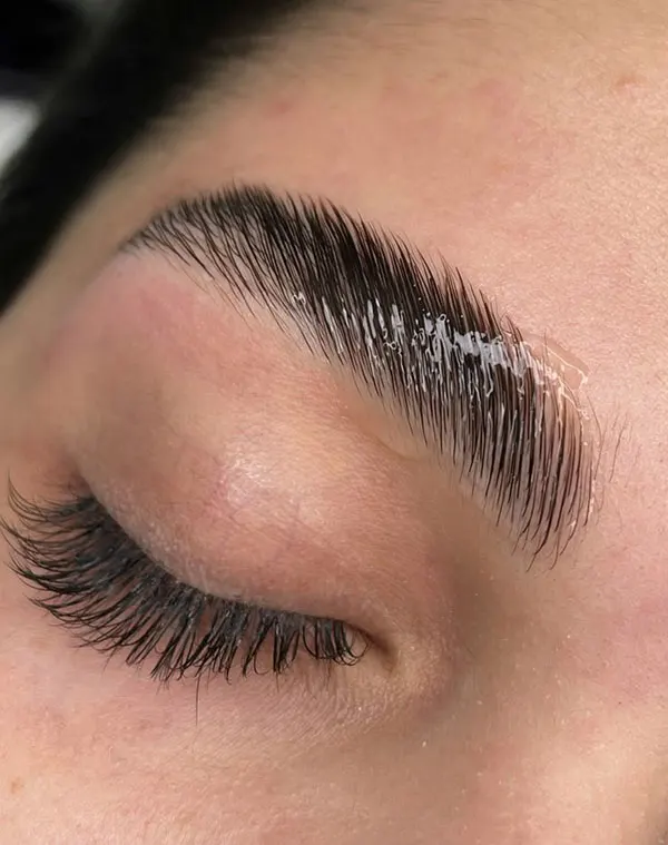 30 مدل لیفت ابرو جدید؛ ترندی که قراره طبیعی بمونی، نه مصنوعی! 26 New eyebrow lift 20