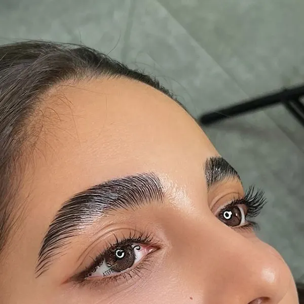 30 مدل لیفت ابرو جدید؛ ترندی که قراره طبیعی بمونی، نه مصنوعی! 27 New eyebrow lift 22