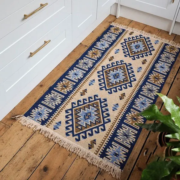 32 نمونه گلیم فرش آشپزخانه جدید؛ رنگها و طرحهایی که الان همه میپسندن! 9 New kitchen rug 29