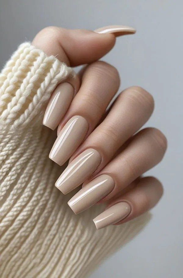Nude colored nails 4