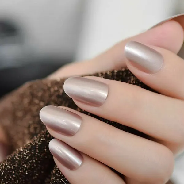 Nude colored nails 9
