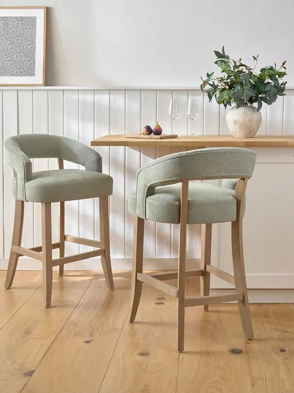 Open kitchen chair 9