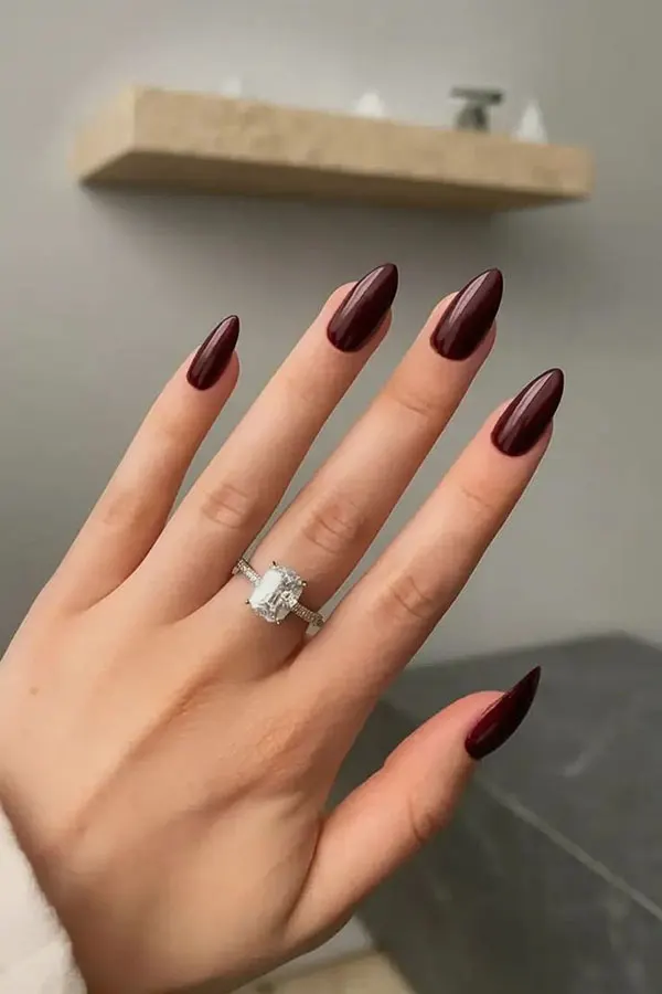 Oval nail model 1