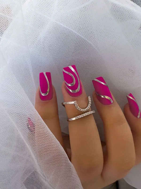 32 مدل ناخن مصنوعی صورتی؛ از بیبیپینک مینیمال تا فوشیای جسور! 11 Pink artificial nails 10