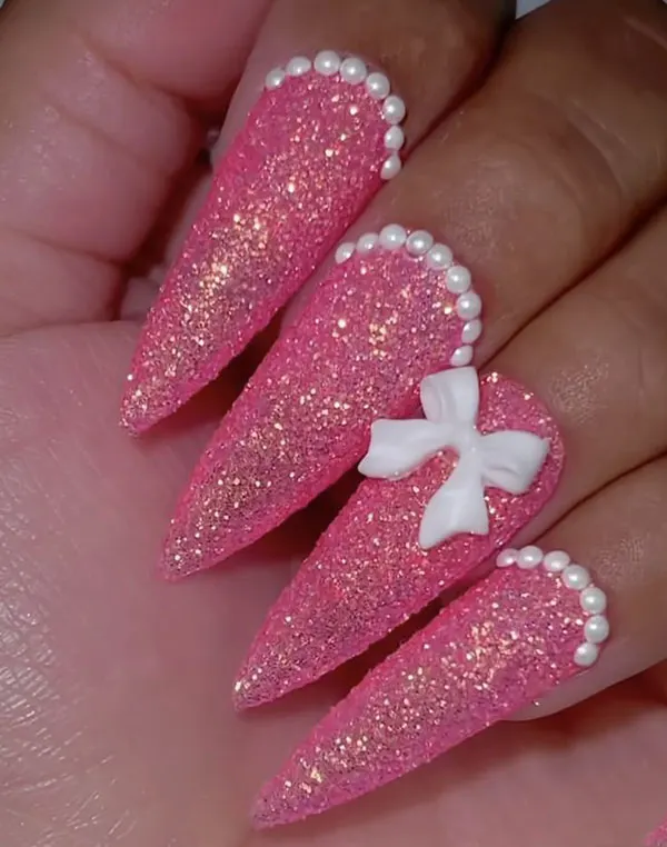 32 مدل ناخن مصنوعی صورتی؛ از بیبیپینک مینیمال تا فوشیای جسور! 16 Pink artificial nails 13