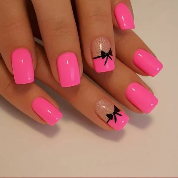 32 مدل ناخن مصنوعی صورتی؛ از بیبیپینک مینیمال تا فوشیای جسور! 33 Pink artificial nails 25