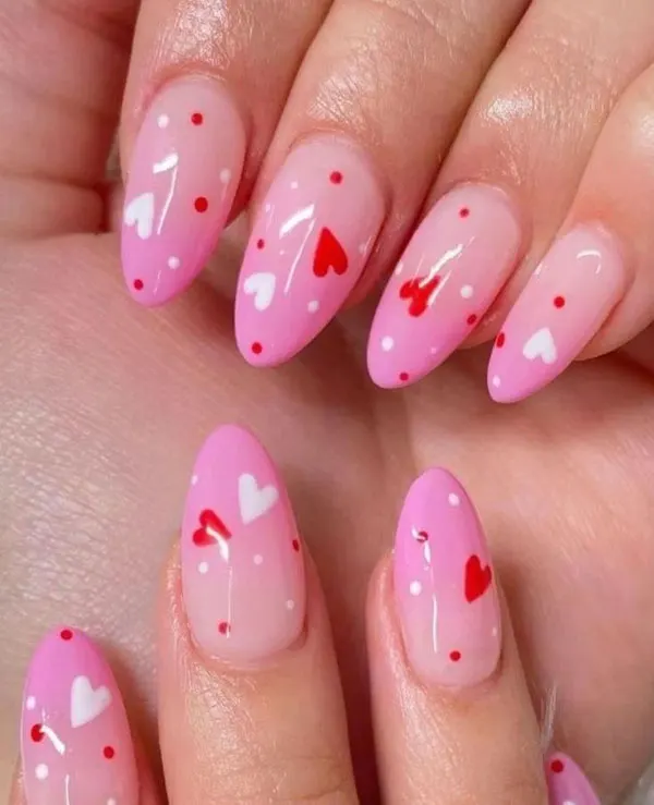 32 مدل ناخن مصنوعی صورتی؛ از بیبیپینک مینیمال تا فوشیای جسور! 13 Pink artificial nails 9