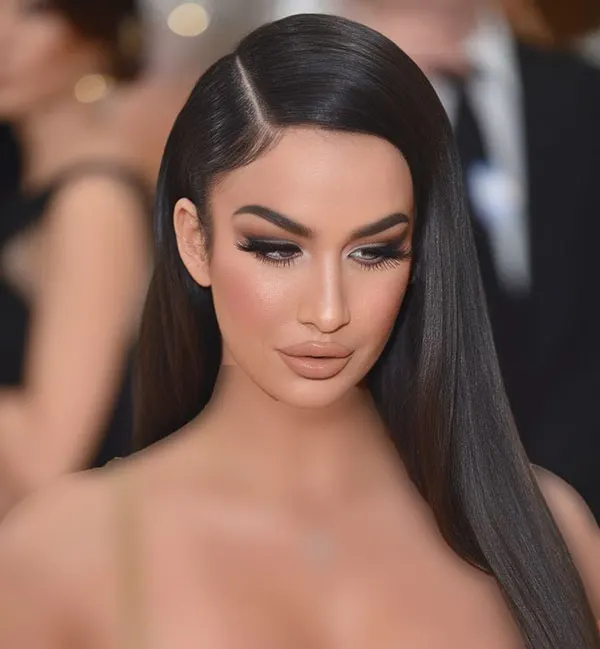 Side part hairstyle 7