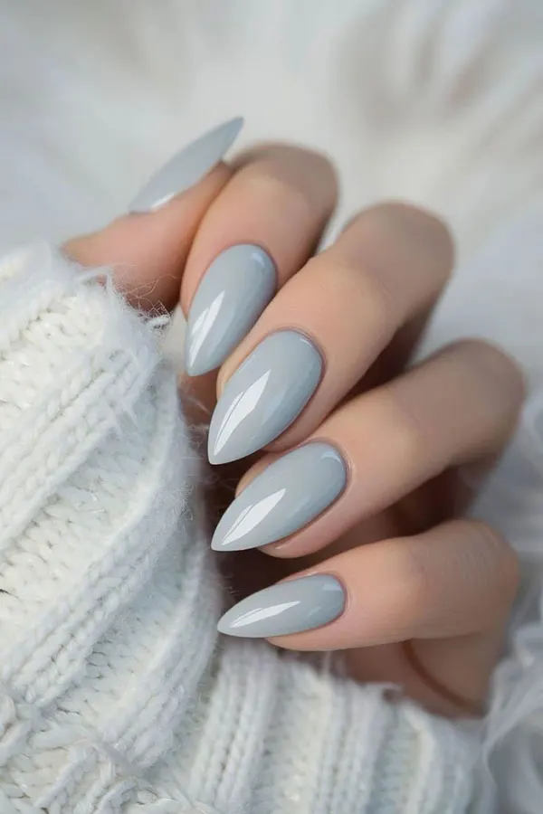 Simple girls nail design 12