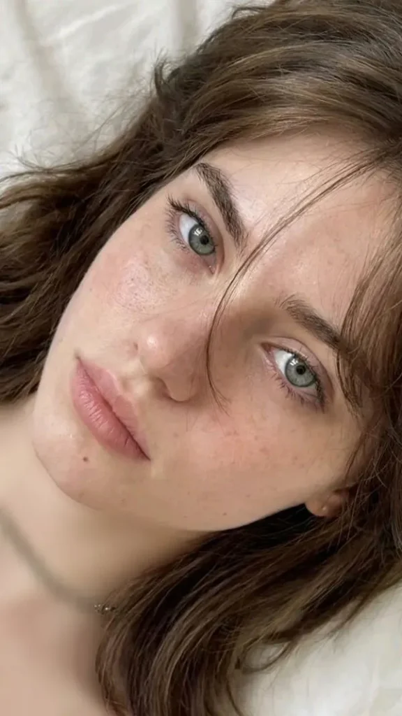 Simple girly makeup 10