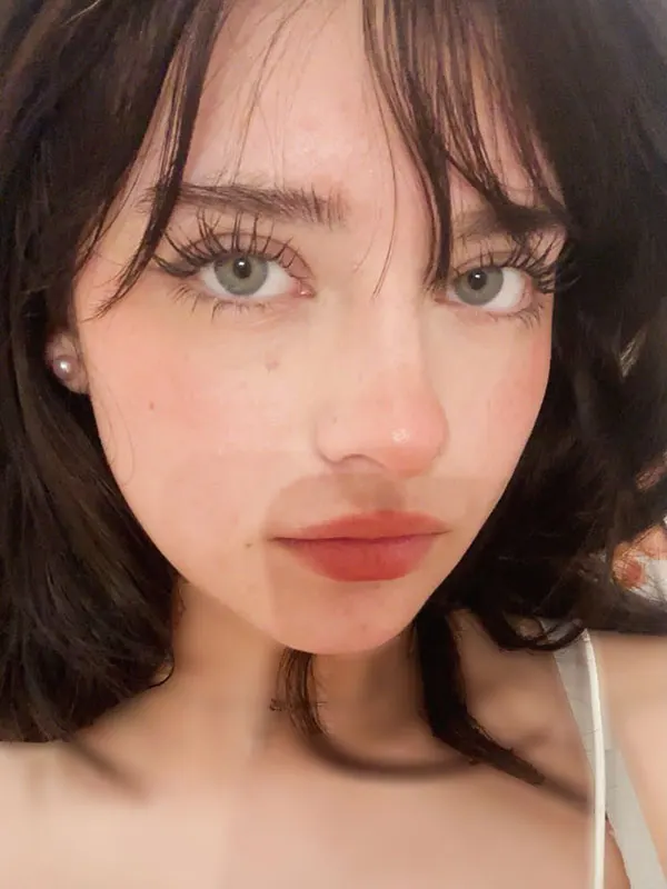 Simple girly makeup 18