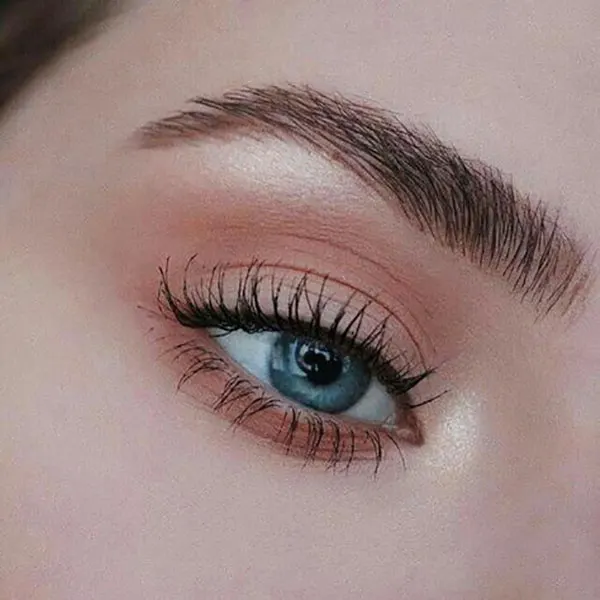 مدل سایه چشم صورتی ساده 2026؛ استایلی دخترانه که این روزها وایرال شده! 17 Simple pink eyeshadow model 10