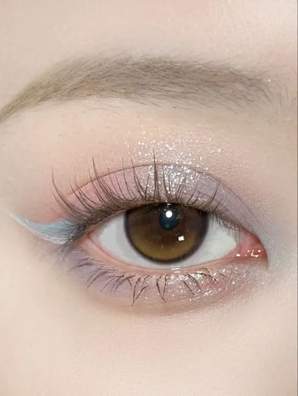 مدل سایه چشم صورتی ساده 2026؛ استایلی دخترانه که این روزها وایرال شده! 28 Simple pink eyeshadow model 20