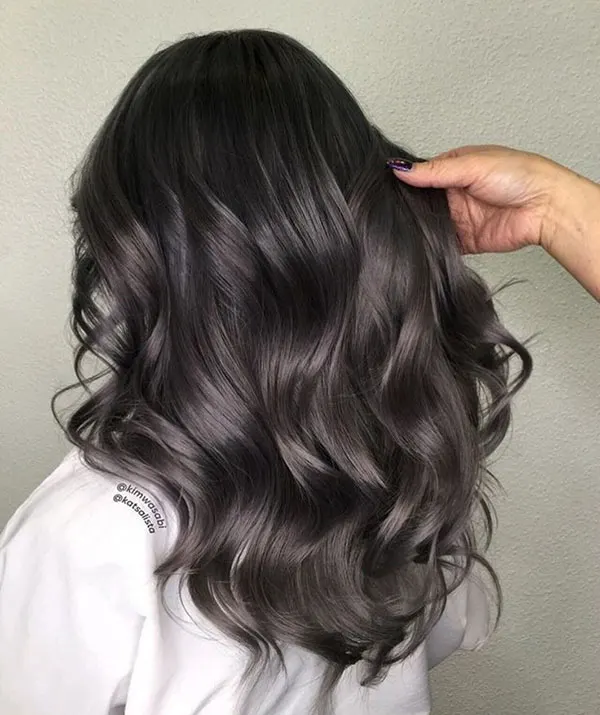 34 ایده رنگ مو دودی بدون دکلره؛ خنک و شیک، بدون ریسک سوختن مو! 33 Smoky hair color without bleach 30