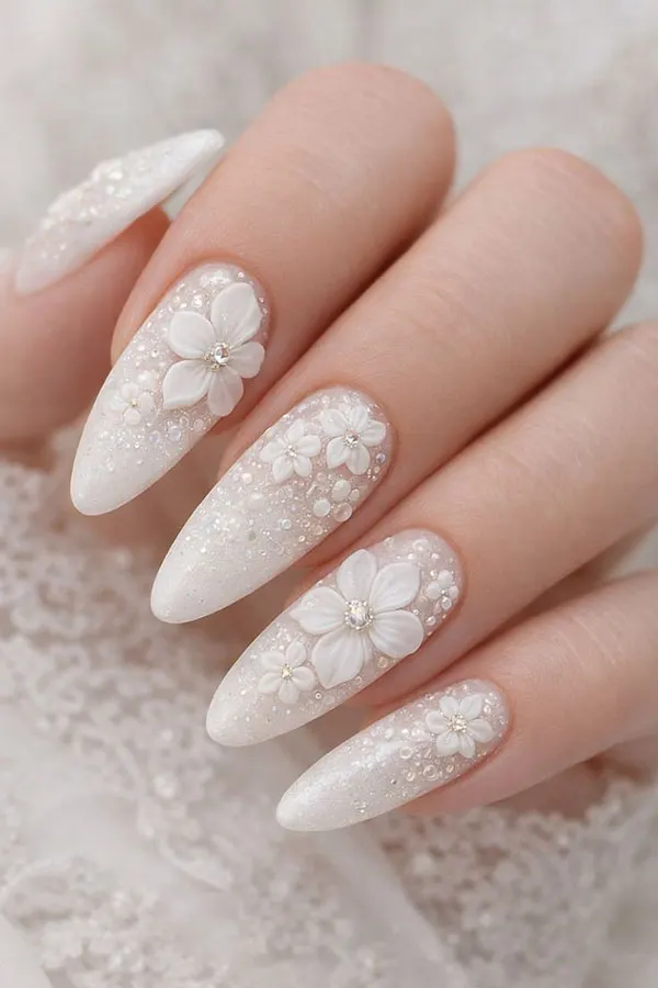 جدیدترین مدل ناخن عروس 1405؛ از مینیمال لاکچری تا شیشهای ظریف! 36 The latest bridal nail design 31