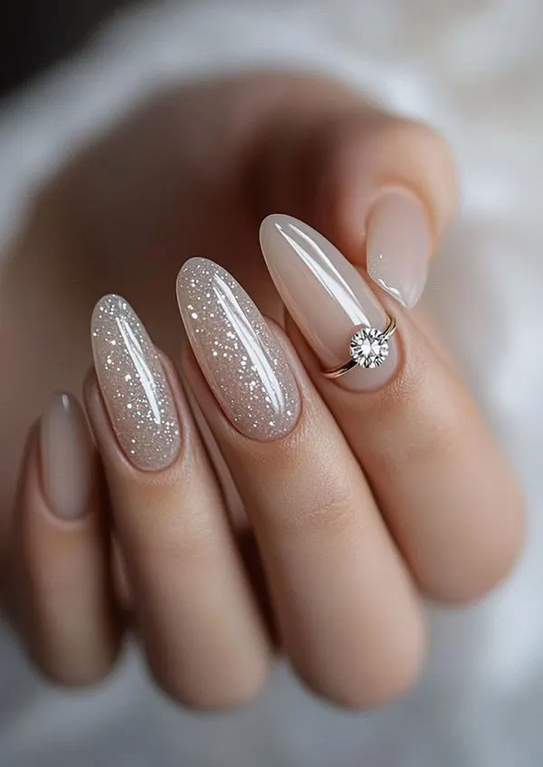 جدیدترین مدل ناخن عروس 1405؛ از مینیمال لاکچری تا شیشهای ظریف! 14 The latest bridal nail design 9
