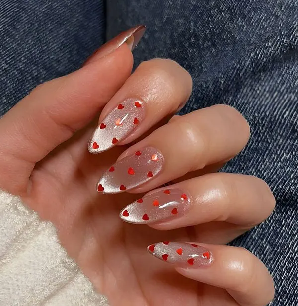 طرح ناخن ولنتاین 2026؛ مینیمال، قرمز یا کروم؟ کدوم امسال ترندتره؟ 32 Valentines Day nail design 28