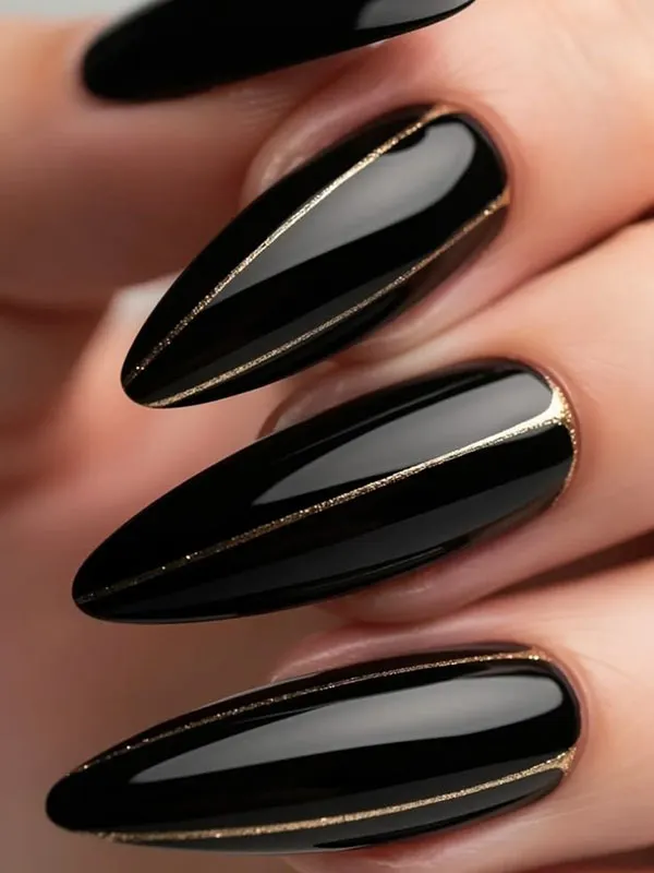 Black nail design 2