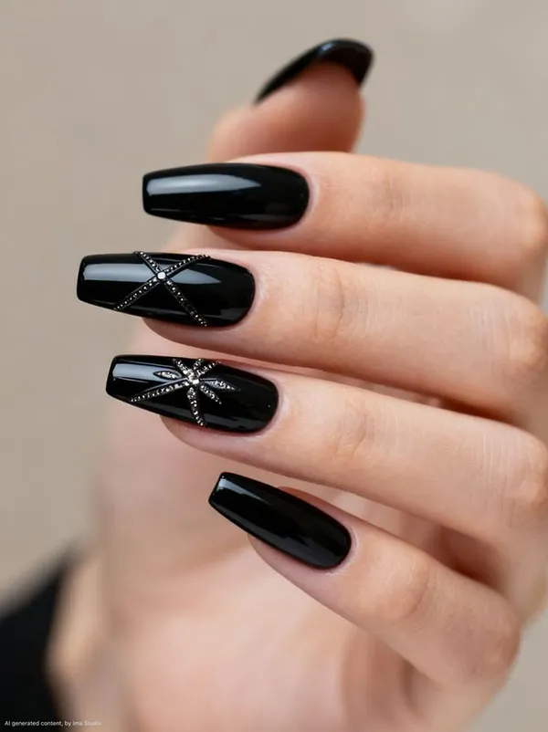 Black nail design 23