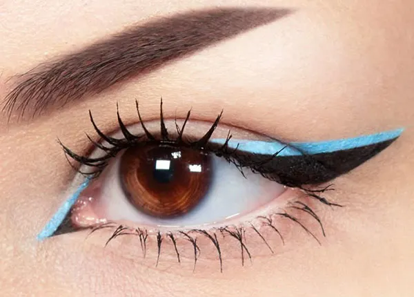 مدل خط چشم رنگی 2026؛ از آبی پینترستی تا سبز زیتونی شیک! 17 Colored eyeliner 10