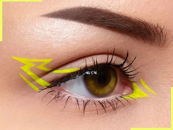مدل خط چشم رنگی 2026؛ از آبی پینترستی تا سبز زیتونی شیک! 30 Colored eyeliner 25